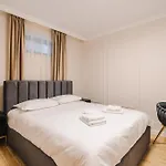 Chic Modern - Work-friendly & Comfortable Kluż-Napoka