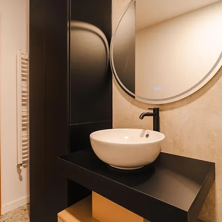 Chic Modern - Work-friendly & Comfortable Apartment Cluj-Napoca