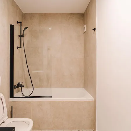 Chic Modern - Work-friendly & Comfortable *